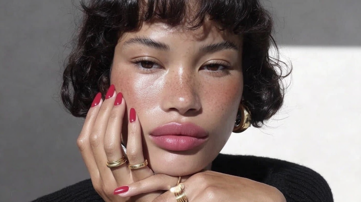 Rouge • Square Extra Short